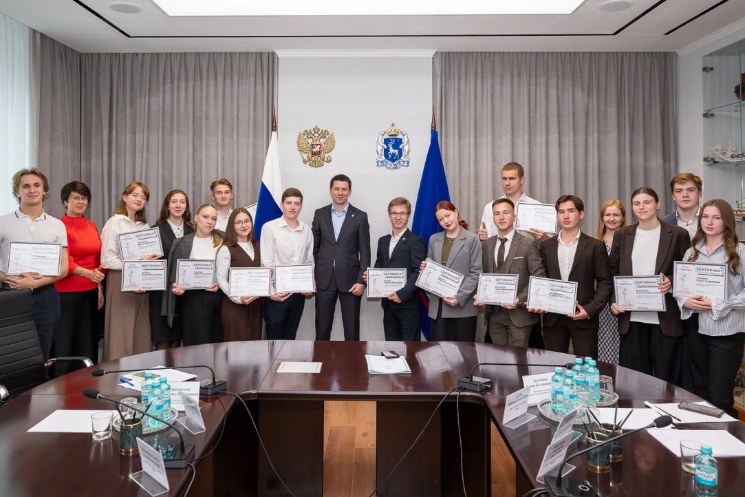 Иллюстрация к новости: «Ямолод.Стажировка»: студенты ВШЭ развивают туризм на Ямале